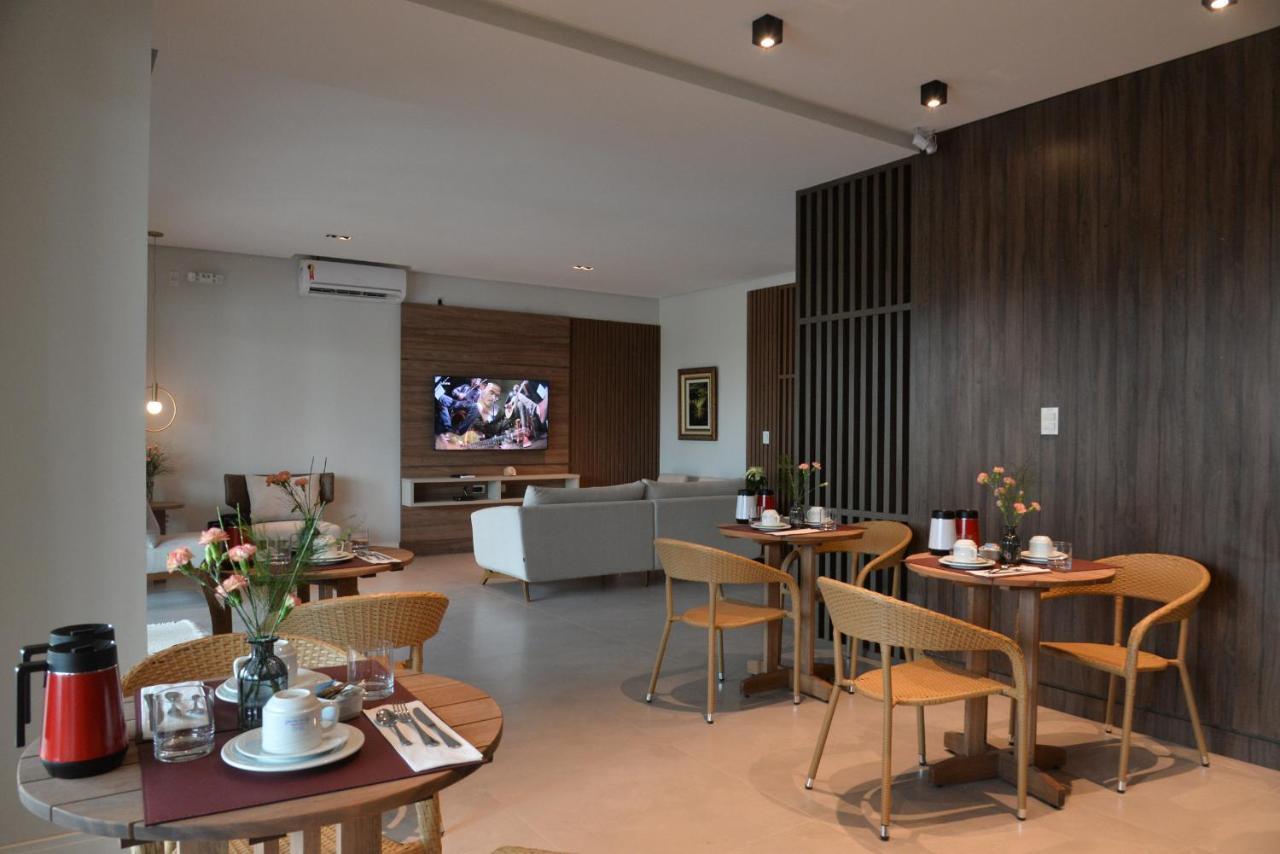 Hospedaria Home Suites Mariscal Bombinhas Exterior foto